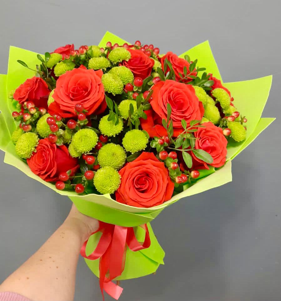 Букет цветов из: Хризантемы и Розы в Фатеево