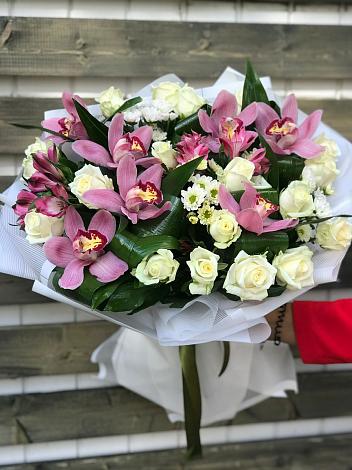 Букет цветов из: Розы и Хризантемы в Фатеево