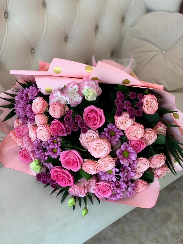 Букет цветов из: Хризантемы, Розы и Лизиантусы в Фатеево