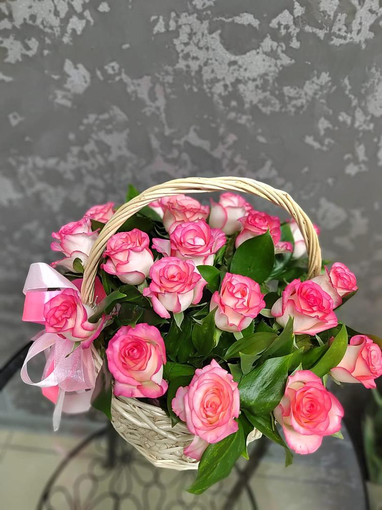 Цветочная композиция из Розы в корзине в Фатеево