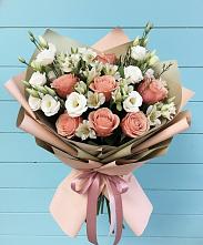 Букет цветов из:  Розы, Альстромерии и Лизиантусы в Фатеево
