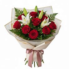 Букет цветов из:  Лилии и Розы в Фатеево
