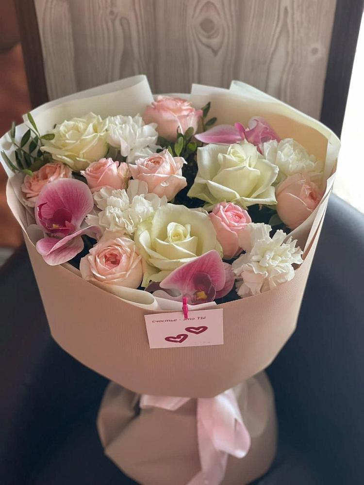 Букет цветов из: Орхидеи, Розы и Гвоздики в Фатеево