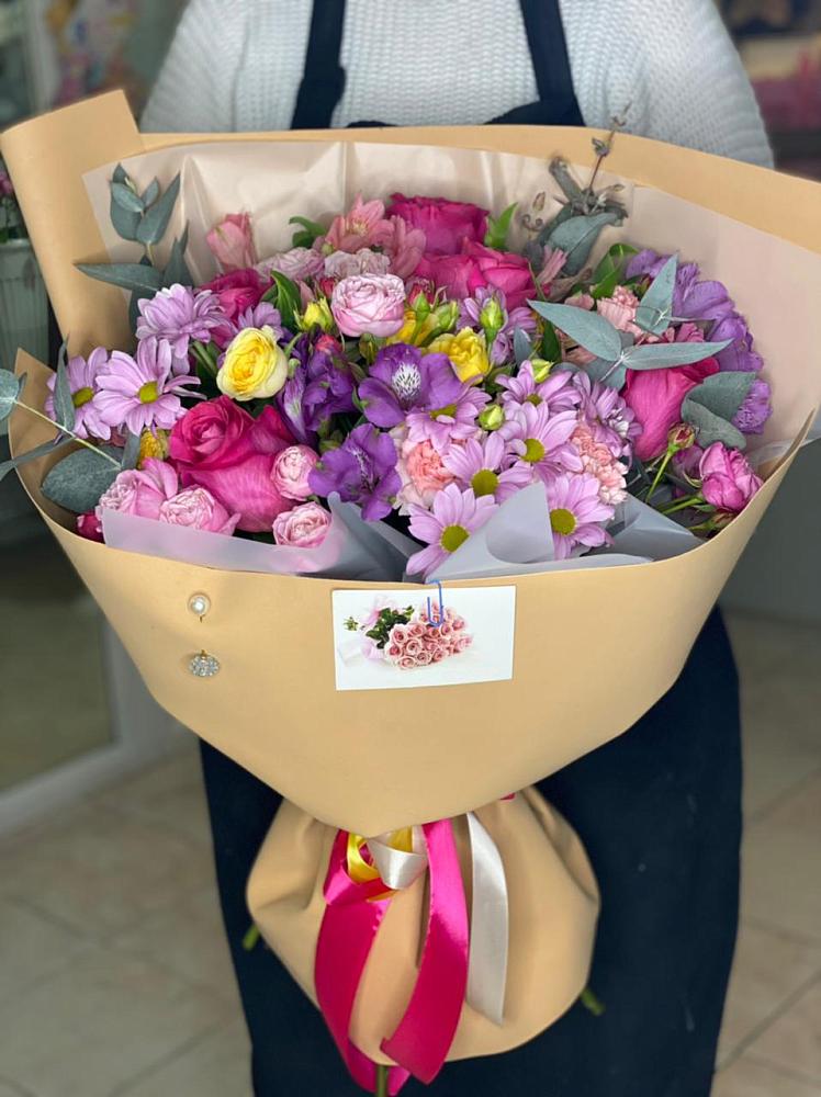 Букет цветов из: Хризантемы, Гвоздики и Альстромерии в Фатеево