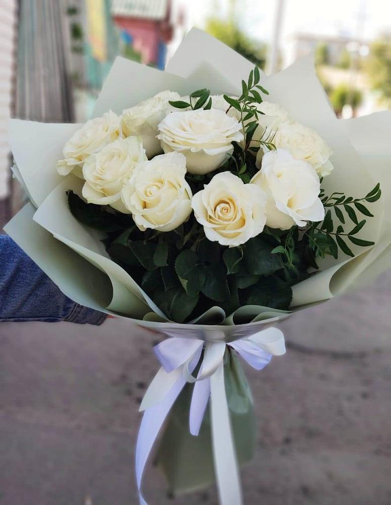Букет Белые розы Проуд в Фатеево