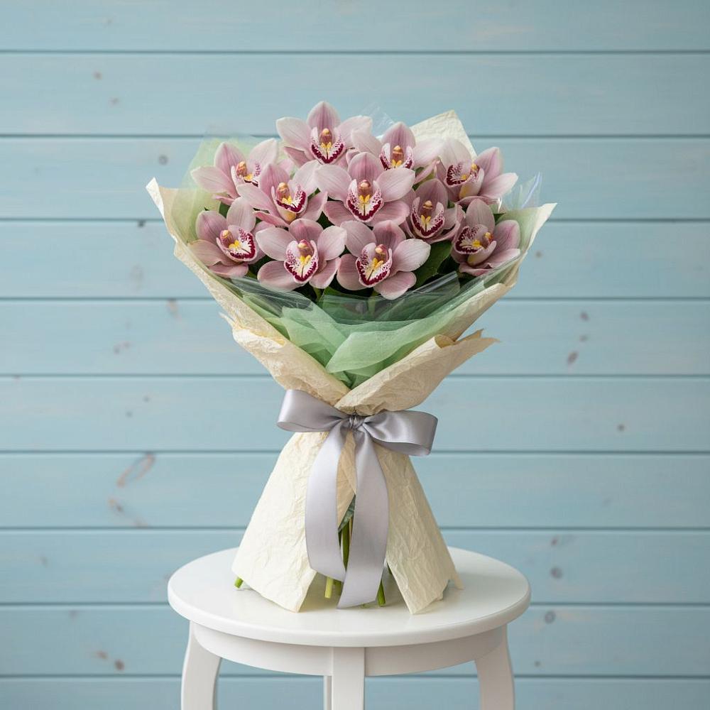 Букет цветов из: Орхидеи и Розы в Фатеево