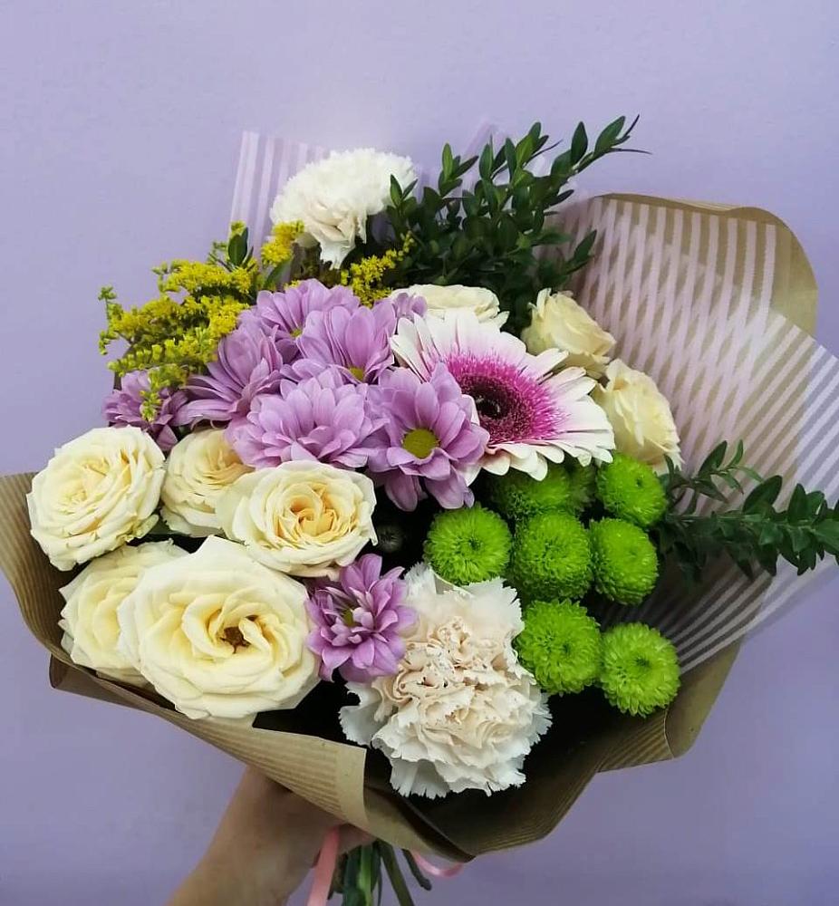 Букет цветов из: Хризантемы, Розы, Гвоздики и Герберы в Фатеево