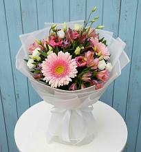 Букет цветов из:  Герберы, Альстромерии и Лизиантусы #REPLACE_PRED# Фатеево